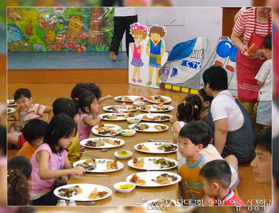 유치부 여름성경학교 예수님의 특급열차 CTX 두 째날 사진 7