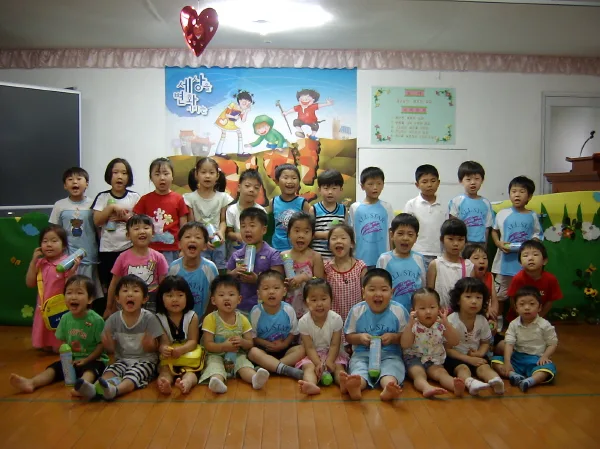 유치부 여름성경학교(07.7.20-22) 사진 15