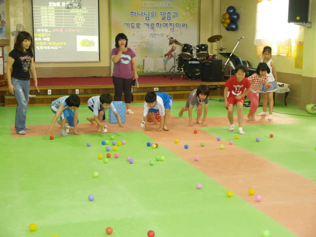 주제 : 사랑하는 우리교회(어린이 여름성경학교2010.07.17-19) 사진 6